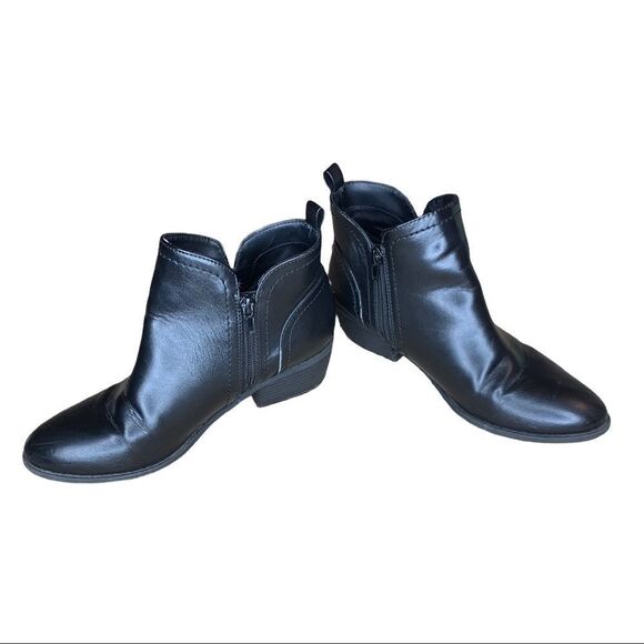 G By Guess Boots Womens Ankle Booties Block
Heels Black Faux Leather - 8 M - Picture 4 of 10
